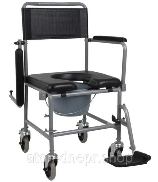 Кресло-каталка с санитарной оснасткой / горшком. Германия