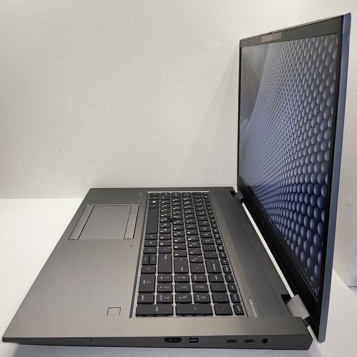 Графічна станція HP ZBook Fury 17 G8