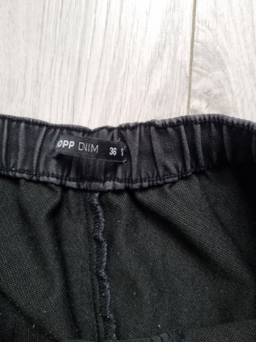 Spodnie młodzieżowe