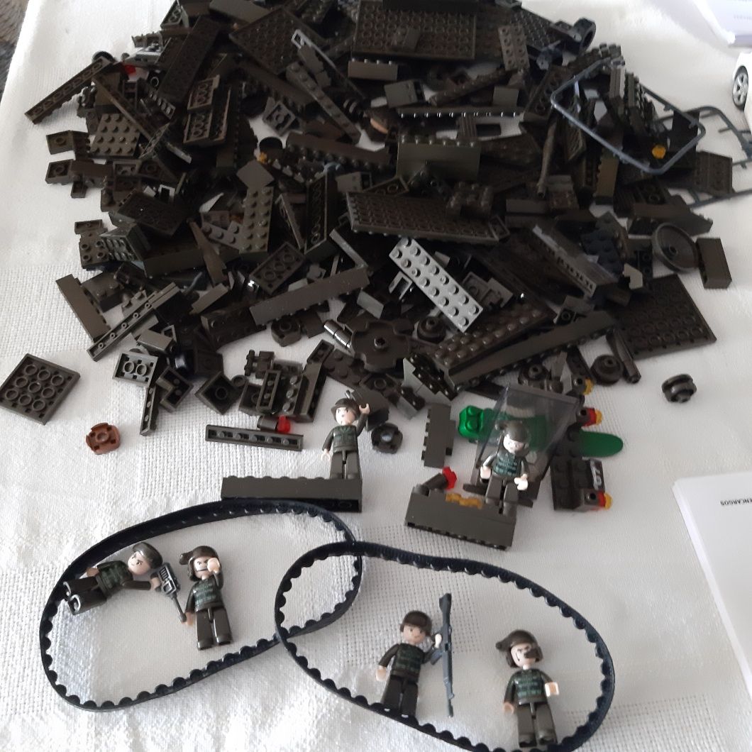 Legos 10 euros entrego em.mãos ou envio pelo ctt Viana Do Castelo (Santa Maria Maior E