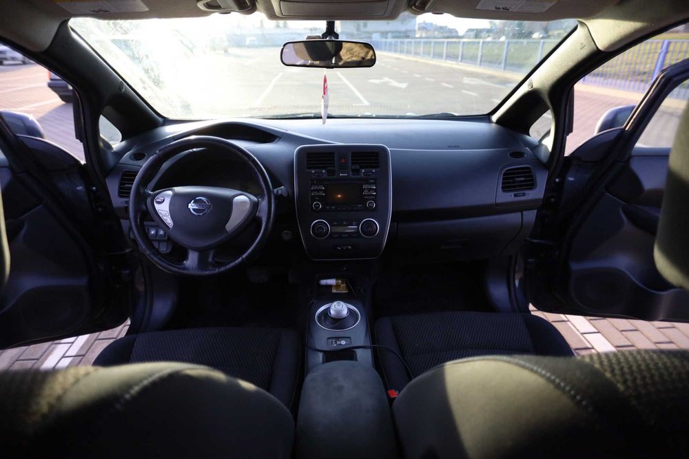 Nissan Leaf 2013  FL (модельний 2014) 24 kWh друга модивікація