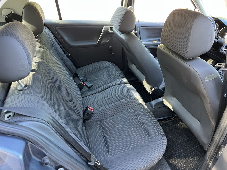 Vw Polo 1.0MPI A/C - 2001