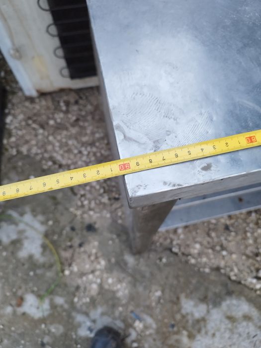 Móvel inox com prateleiras