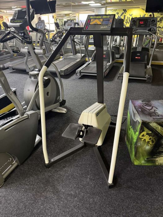 Тренажёр степпер Tectrix Climb Max, Орбитрек  Technogym