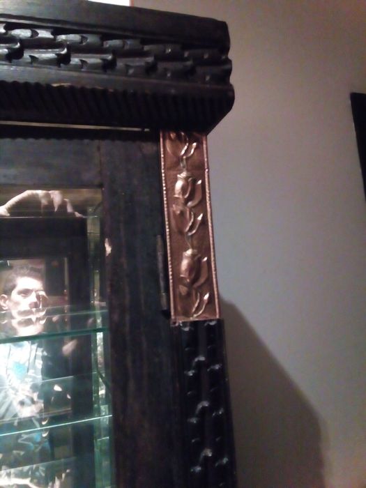 Louçeiro/cristaleira antiquissimo