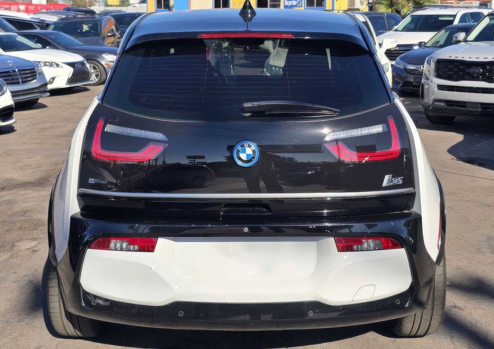 BMW i3      2019