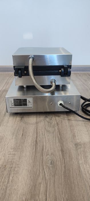 Вафельниця Airhot WE-1B