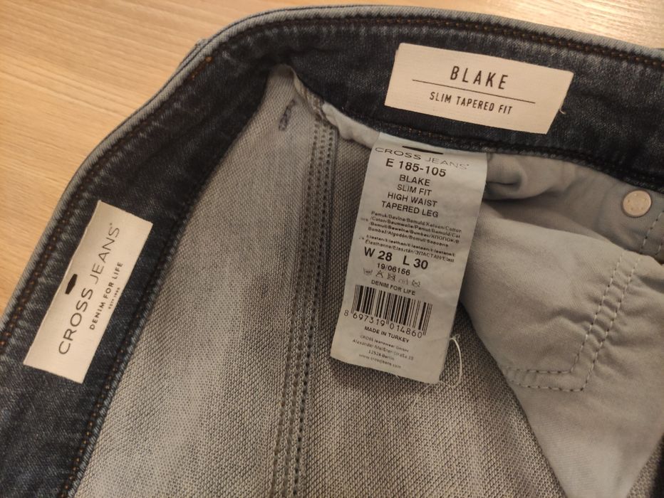 Spodnie Cross Jeans 28/30