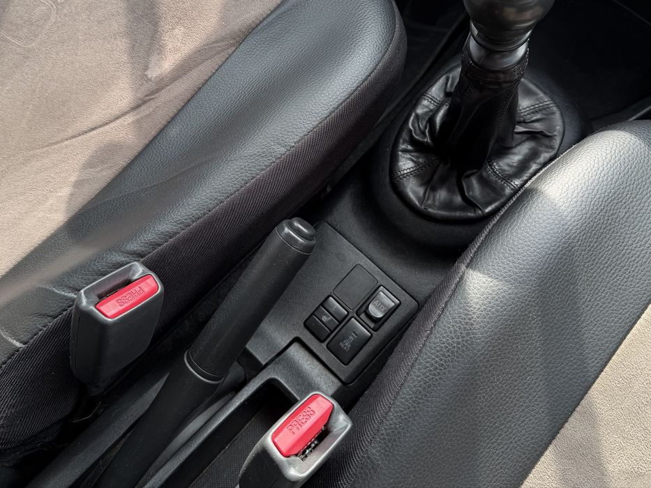TOYOTA YARIS 2011 року, 1.4 дизель, механіка, передній привід.