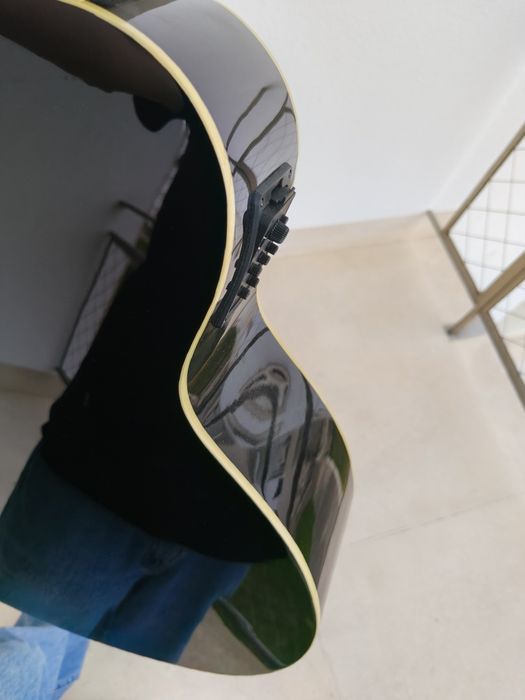 Fender Kingman Bass – Baixo Acústico/Eletroacústico