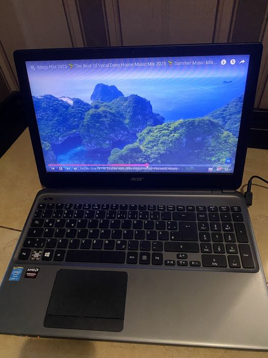 Ноутбук  Acer Aspire E1 V5WE2 Core i7