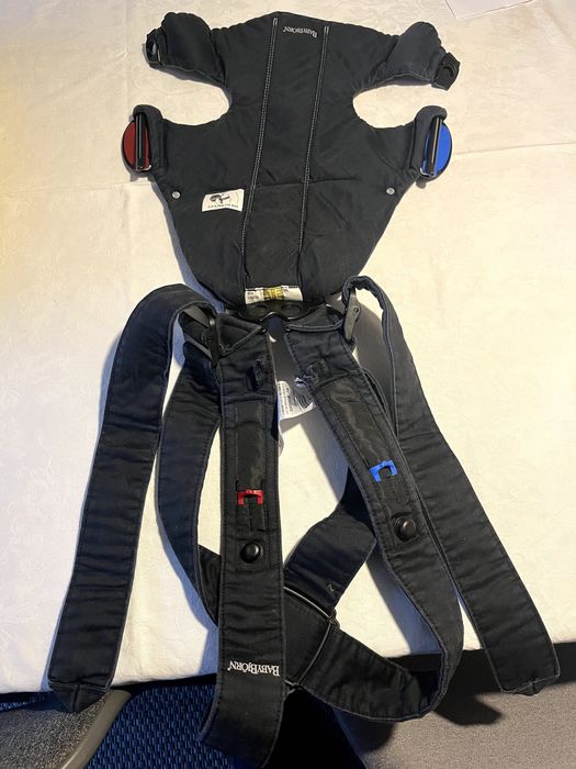 BabyBjorn - baby carrier MINI
