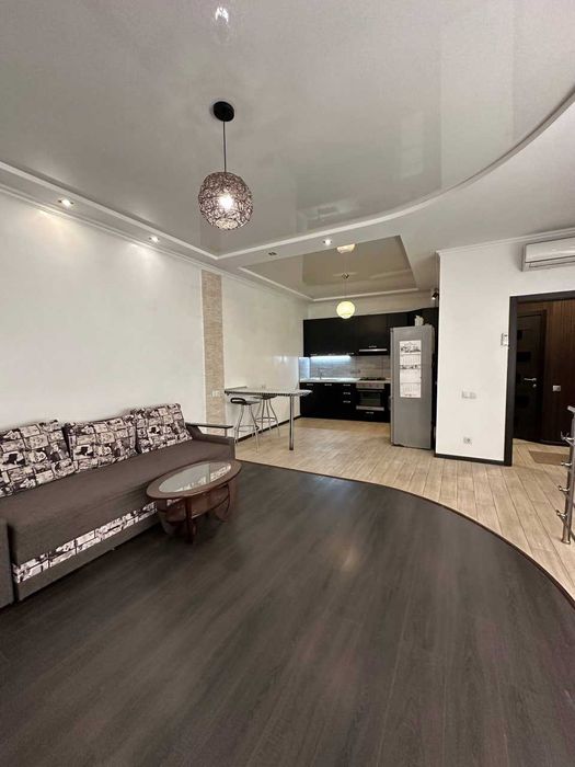 Продам квартиру з ремонтом,аналог приватного будинку біля центру Одеси