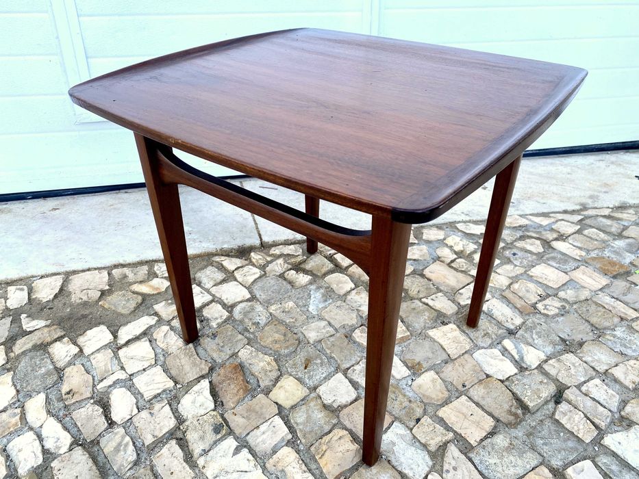 Mesa olaio vintage 53comp x 53prof x 47alt.