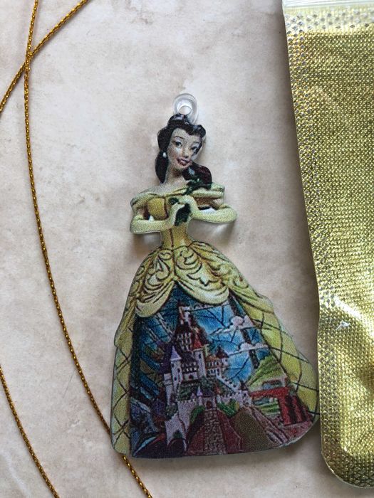 Bela e o monstro natal