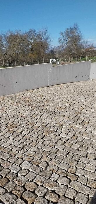 Trabalho de calçada portuguesa há bons preços !!!