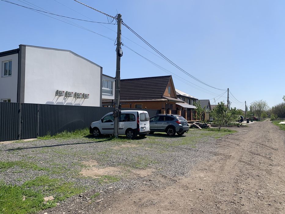 Продаж сучасного таунхауса з ремонтом, незакінченим!