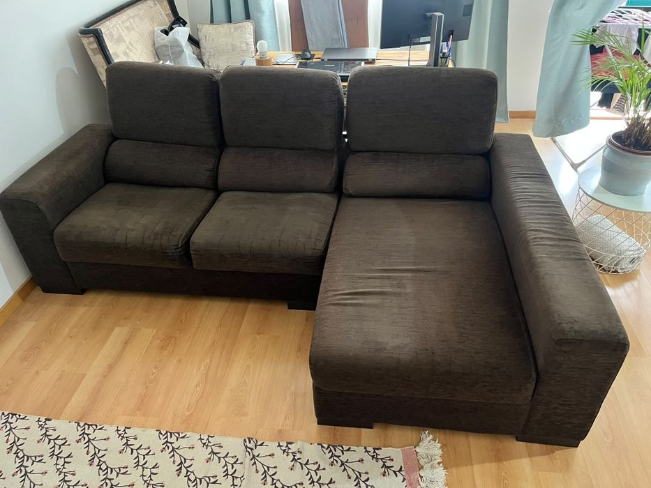 Sofá 2 lugares com chaise longue