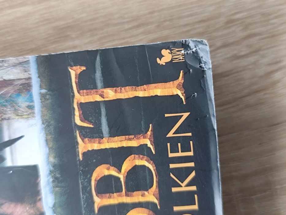 Hobbit  J.R.R Tolkien - lektura klasa 4-6