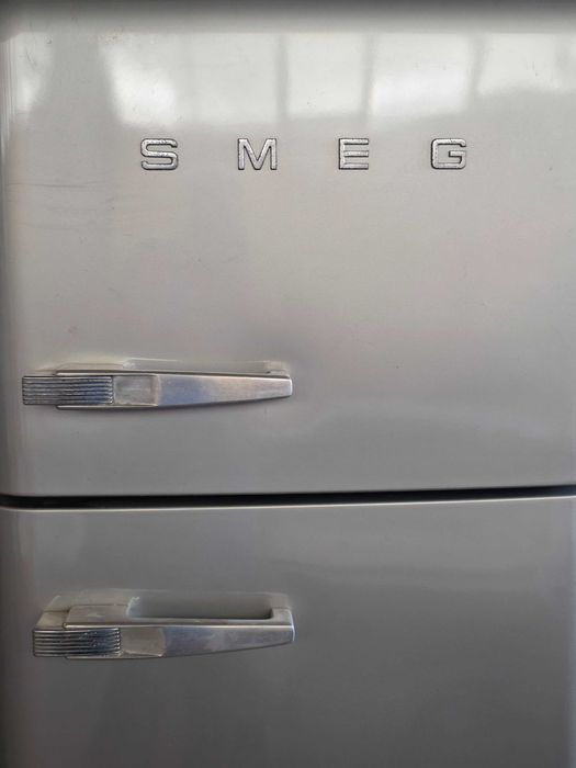 Frigorífico Smeg 50 anni muito bom