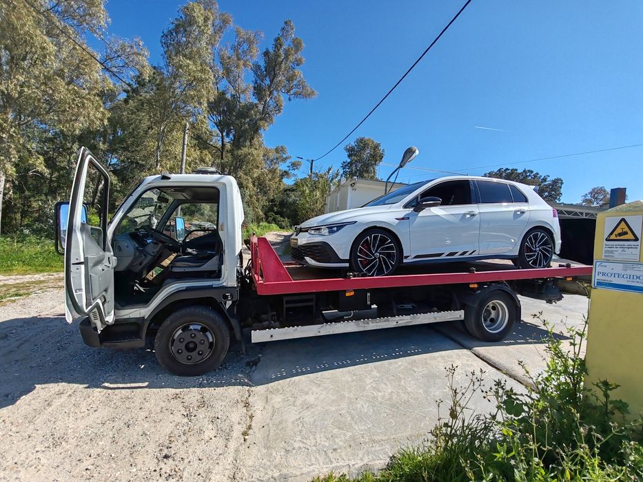 Serviço de reboque / pronto socorro automóvel 24h
RosaReboques