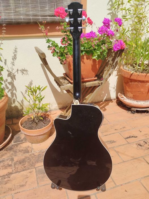 Yamaha APX500 Acoustic Electric Guitar / Guitarra