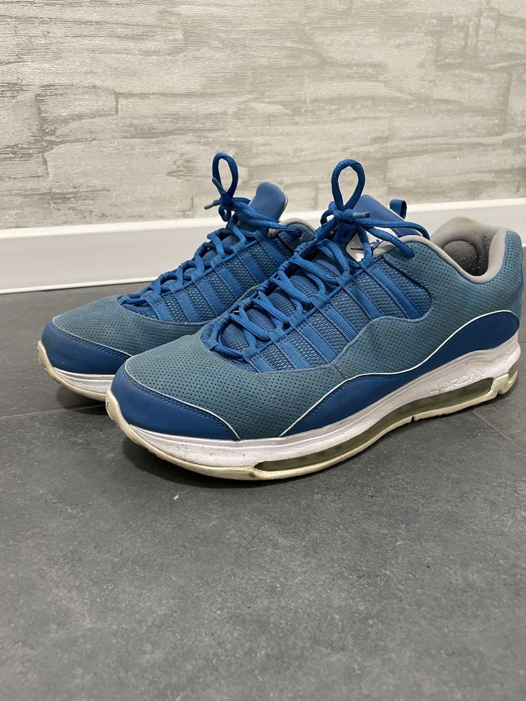 Nike Jordan air max 2 450 .
