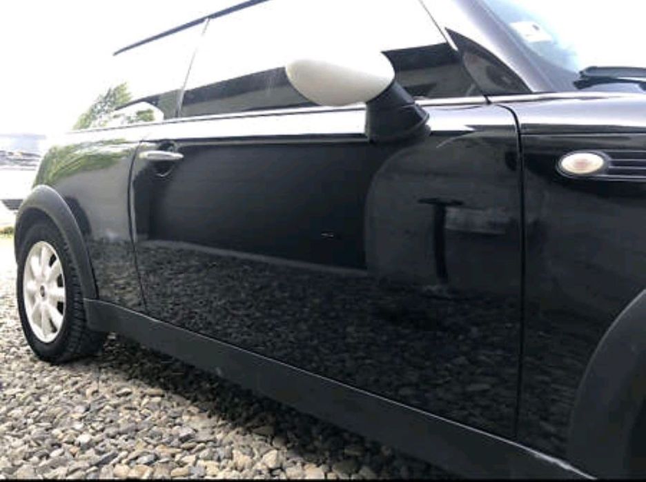 Міні купер 2001 року