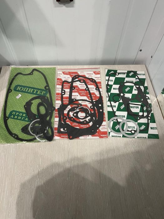 Прокладки двигуна на мотоцикли, мопеди 4Т,2Т. Також на скутера 4т