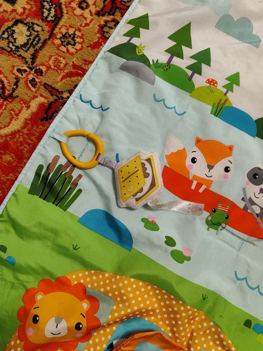 Продам розвиваючий килимок Fisher Price
