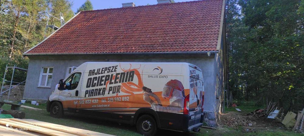 Wdmuchiwanie Wełny Drzewna Mineralna Knauf Stropodach Celuloza