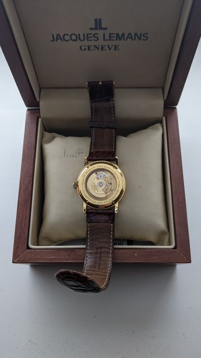 Продам годинник Jacques Lemans G138D