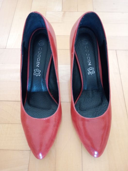 Buty na obcasie eleganckie