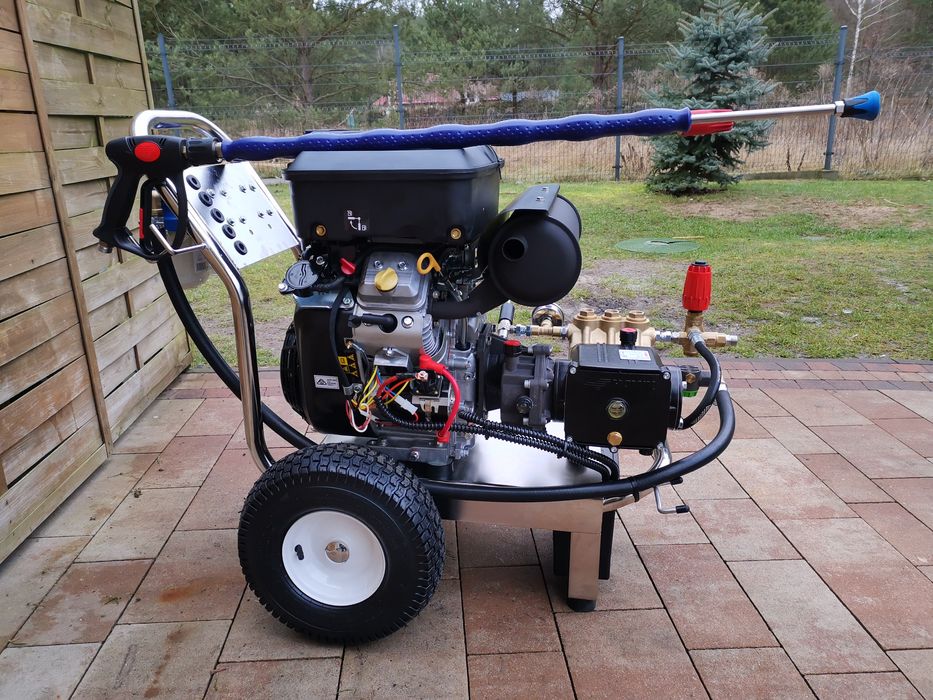Myjka ciśnieniowa Spalinowa Briggs Vanguard 23KM