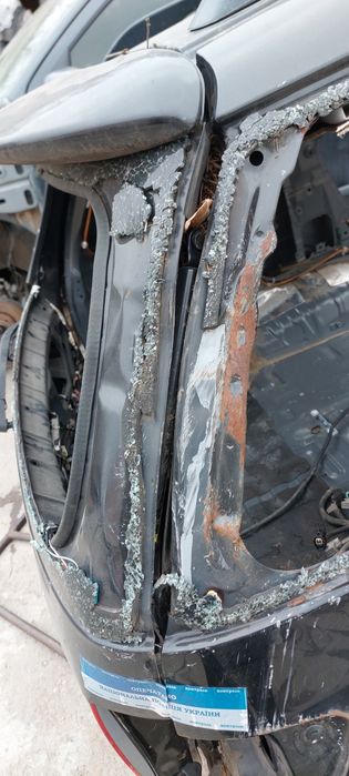 Toyota Fortuner крышка багажника ляда кришка фортунер разборка