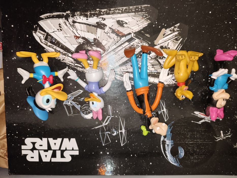 5 figurek postaci z bajek Disneya