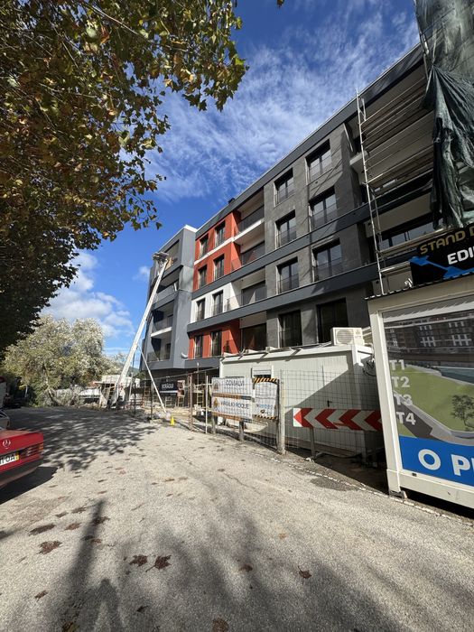 Apartamento T3 novo em condominio privado com piscina