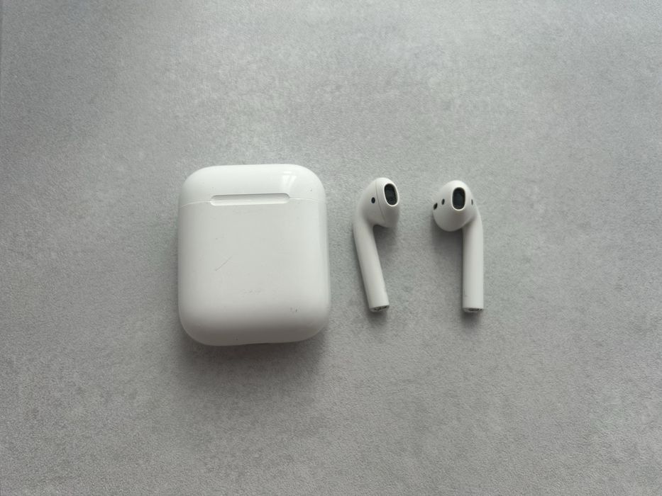 Продам власні AirPods 2