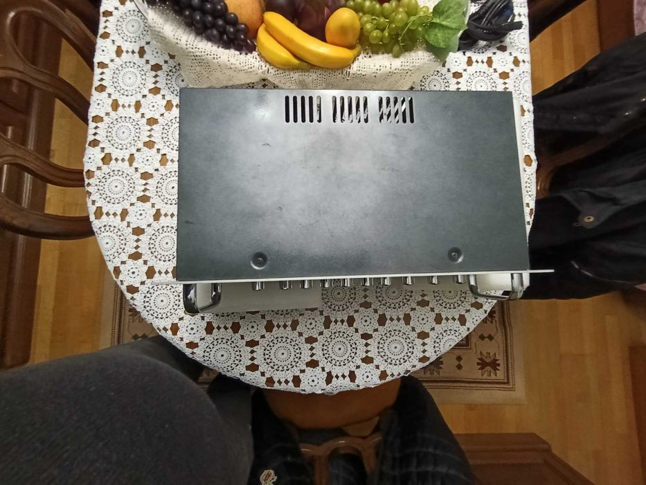 Amplificador de baixo Line6 750W