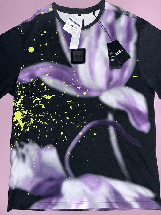 Wyprzedaż T-shirt męski Boss.