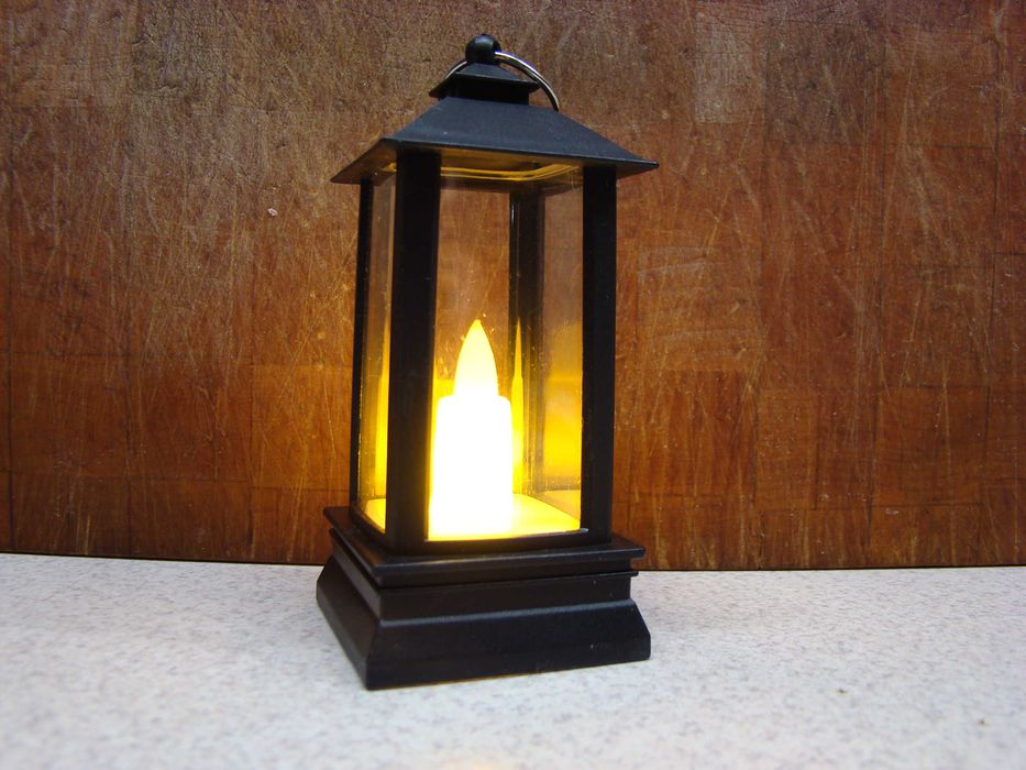 Lampion Led ze świeczką Dekoracyjna latarenka na balkon, taras do domu