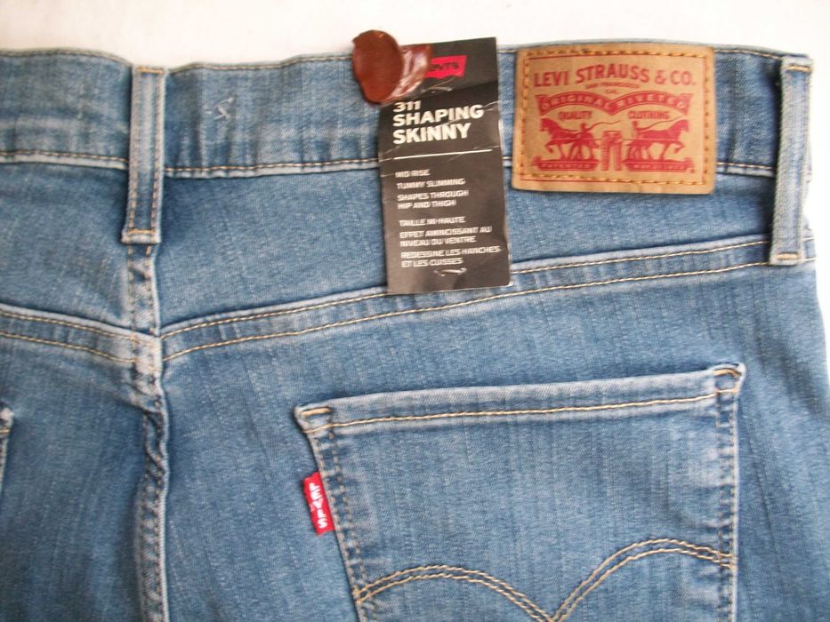 новые женские джинсы Levis Premium 311 32-32 полут. 42.5 см оригинал