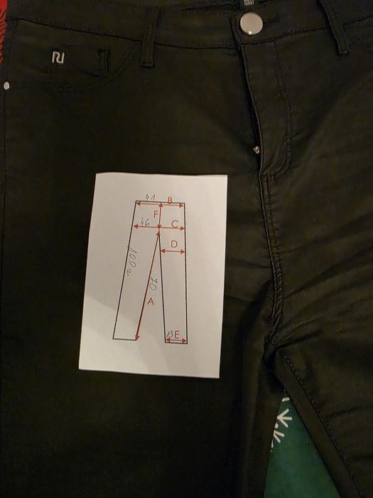 Spodnie czarne rozmiar 14