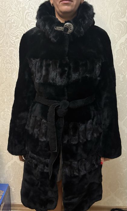 Шуба мутонова натуральна