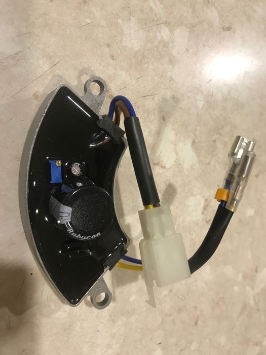 AVR реле напруги для бензинового генератора