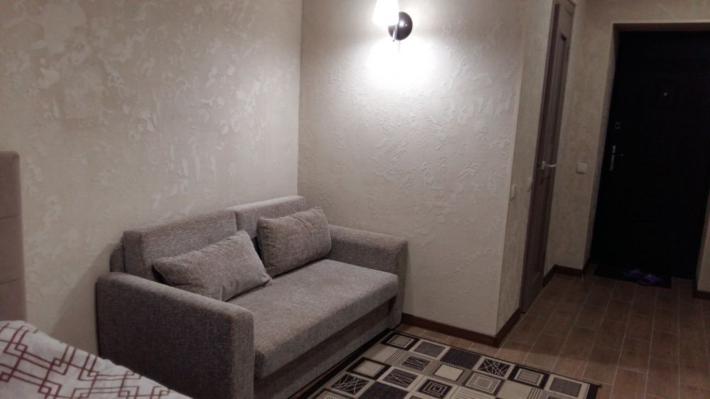 1к.м.Холодная гора посуточно, почасово