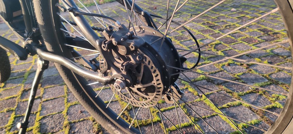 Bicicleta eletrica 350W 36V 14Ah c/ travões hidráulicos