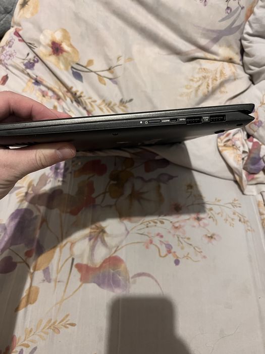 Сенсорний ноутбук Lenovo Yoga