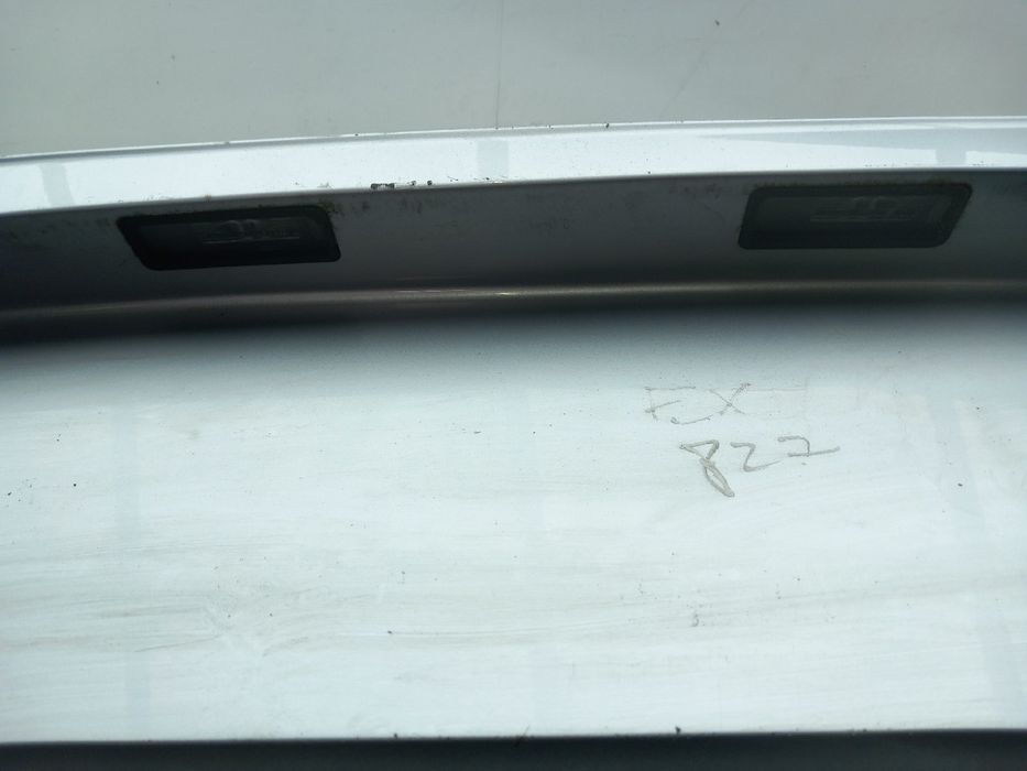 Pára-choques trás VOLKSWAGEN Polo (AW1)