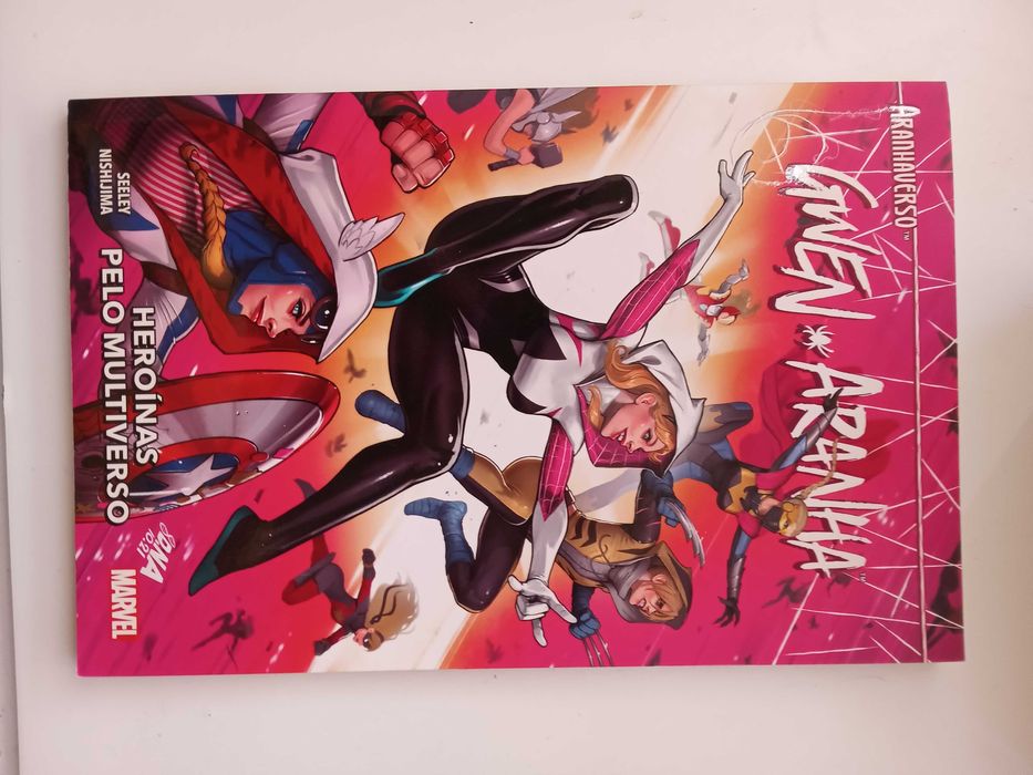 Banda desenhada marvel e dc